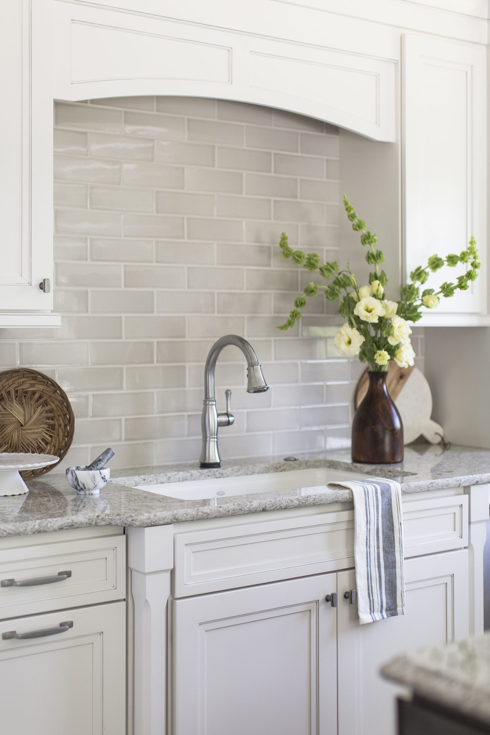 quartz kitchen counter
