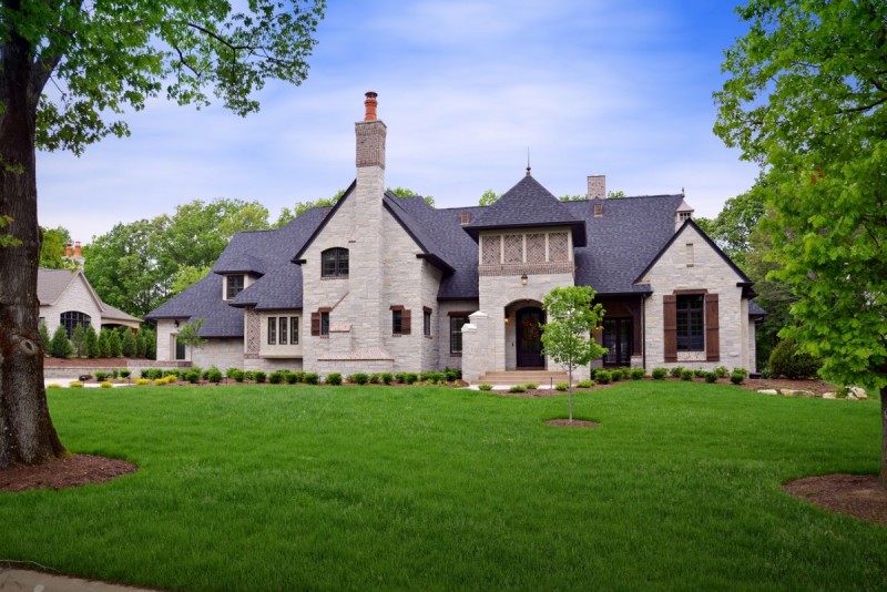 custom home stone brick and stucco exterior