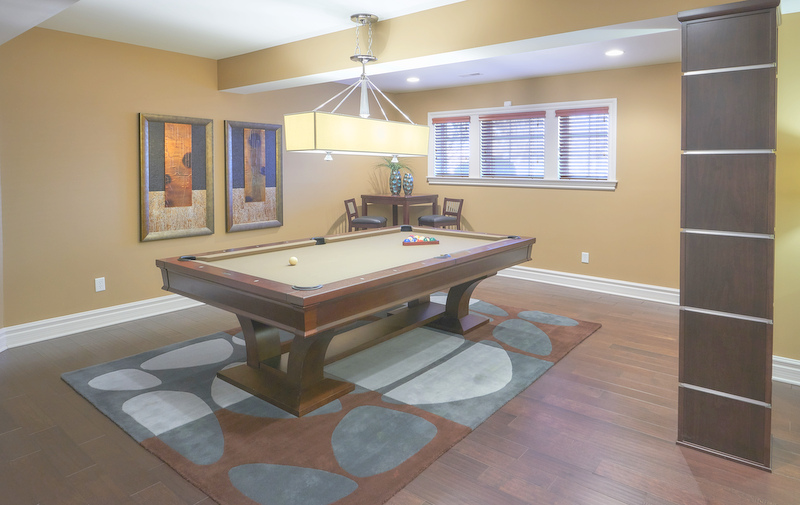 Home billiards pool hall interior design and decorating