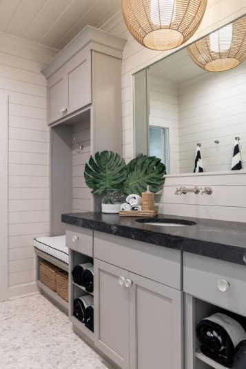 ladue pool house interior design