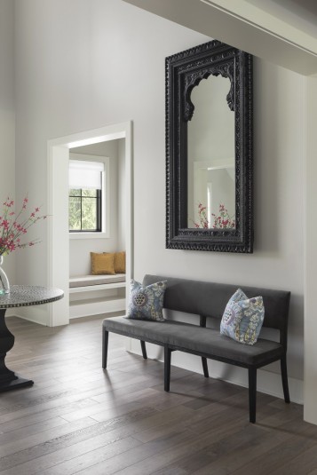 modern farmhouse interior design accents