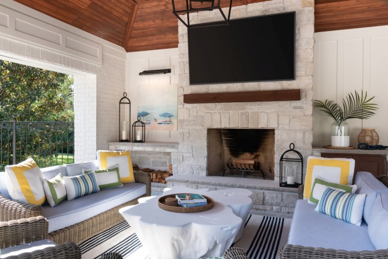 pool house covered living area design