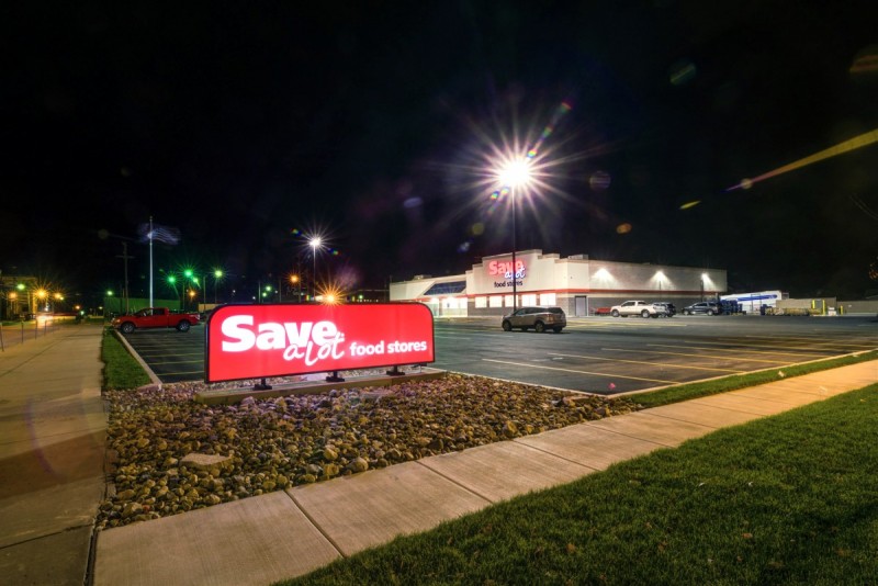 Save-A-Lot grocery store building exterior architecture
