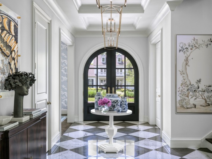 entry foyer disign of georgian style home