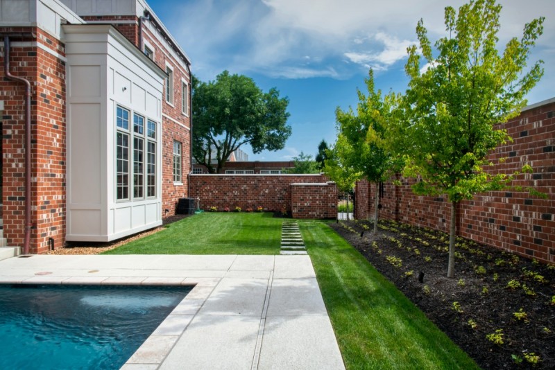  rittenhouse outdoor pool privacy wall